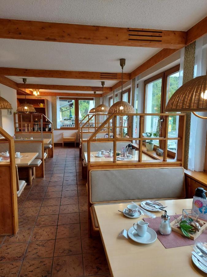 Hotel Landgasthof Frankenstern Goessweinstein Dış mekan fotoğraf