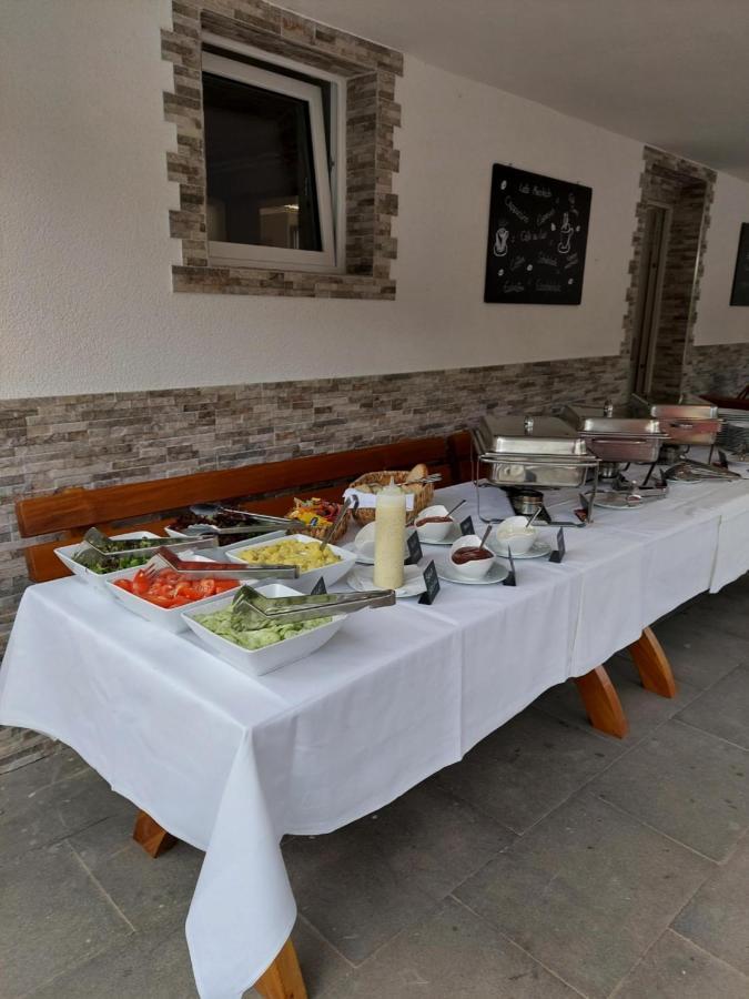 Hotel Landgasthof Frankenstern Goessweinstein Dış mekan fotoğraf