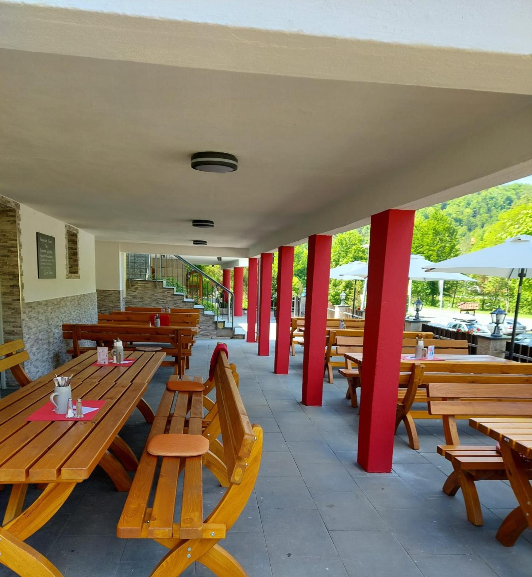Hotel Landgasthof Frankenstern Goessweinstein Dış mekan fotoğraf