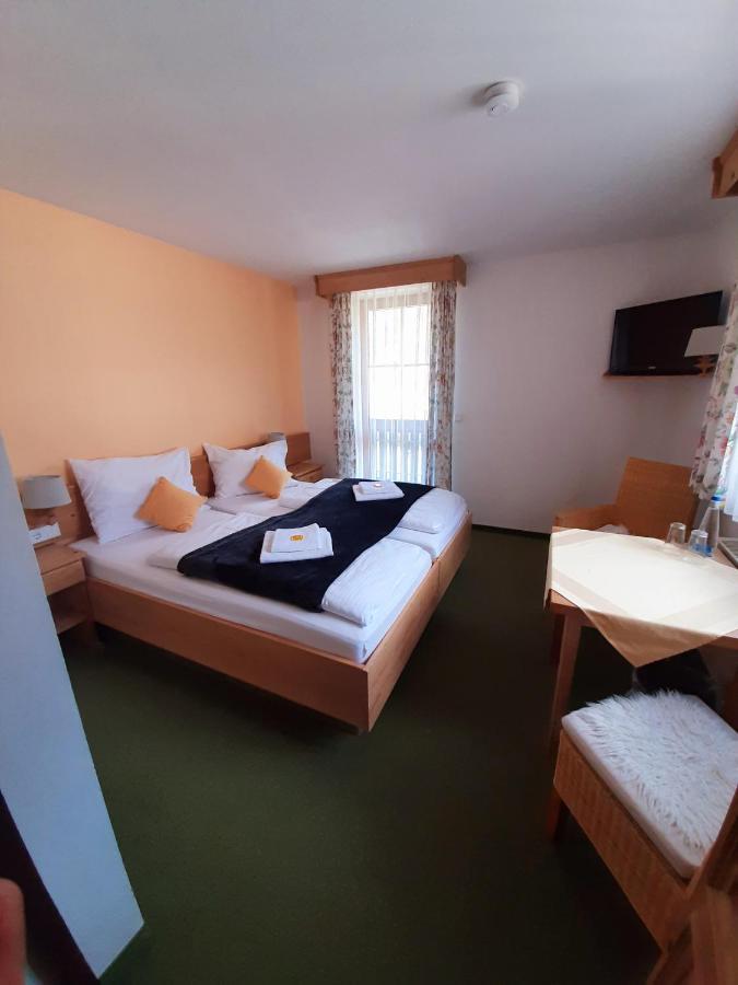 Hotel Landgasthof Frankenstern Goessweinstein Dış mekan fotoğraf