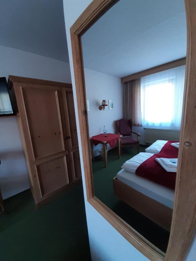 Hotel Landgasthof Frankenstern Goessweinstein Dış mekan fotoğraf