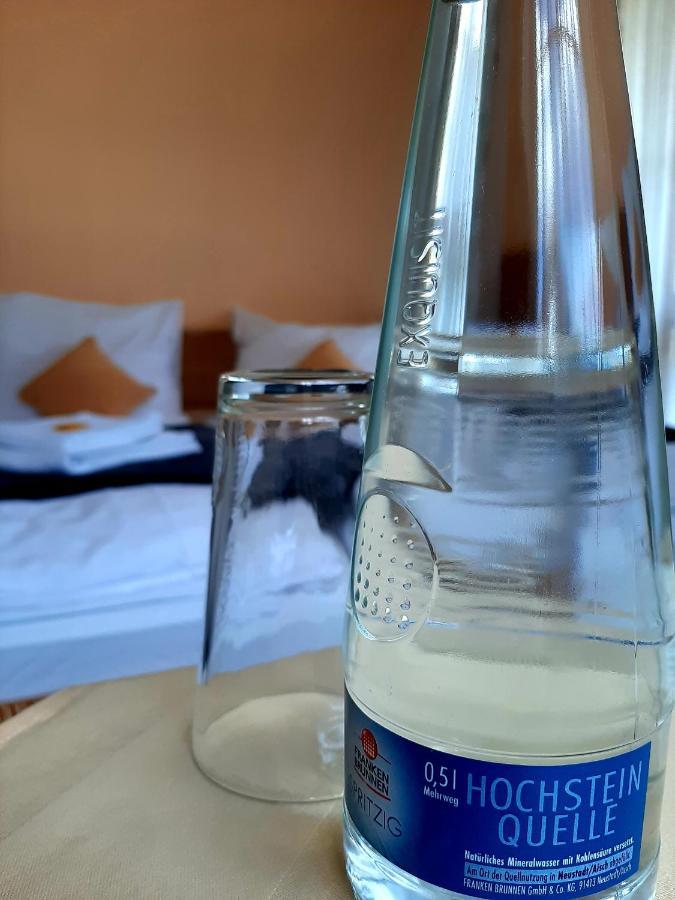 Hotel Landgasthof Frankenstern Goessweinstein Dış mekan fotoğraf