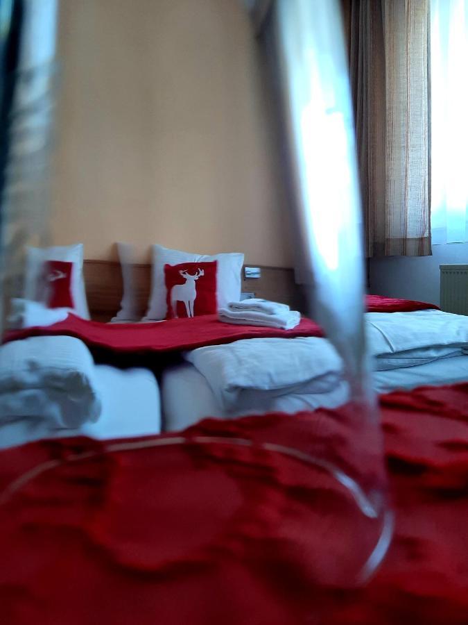 Hotel Landgasthof Frankenstern Goessweinstein Dış mekan fotoğraf