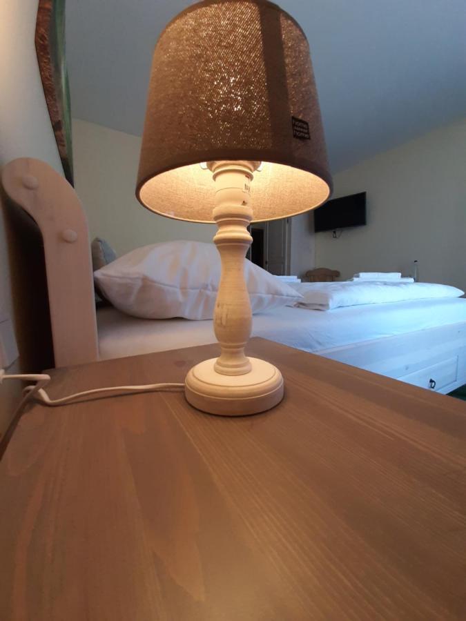 Hotel Landgasthof Frankenstern Goessweinstein Dış mekan fotoğraf